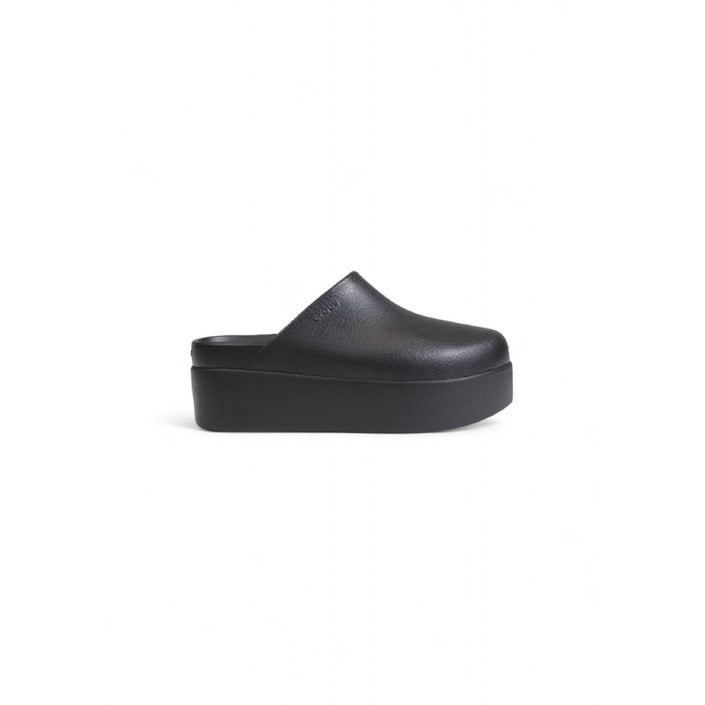 Crocs Women’s Wedges – Sleek Black Comfort for Fall/Winter